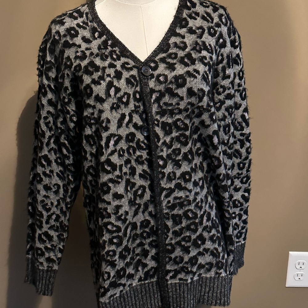 NWOTLa Vie Rebecca Taylor Leopard Print Wool Blend V-Neck Cardigan Size M